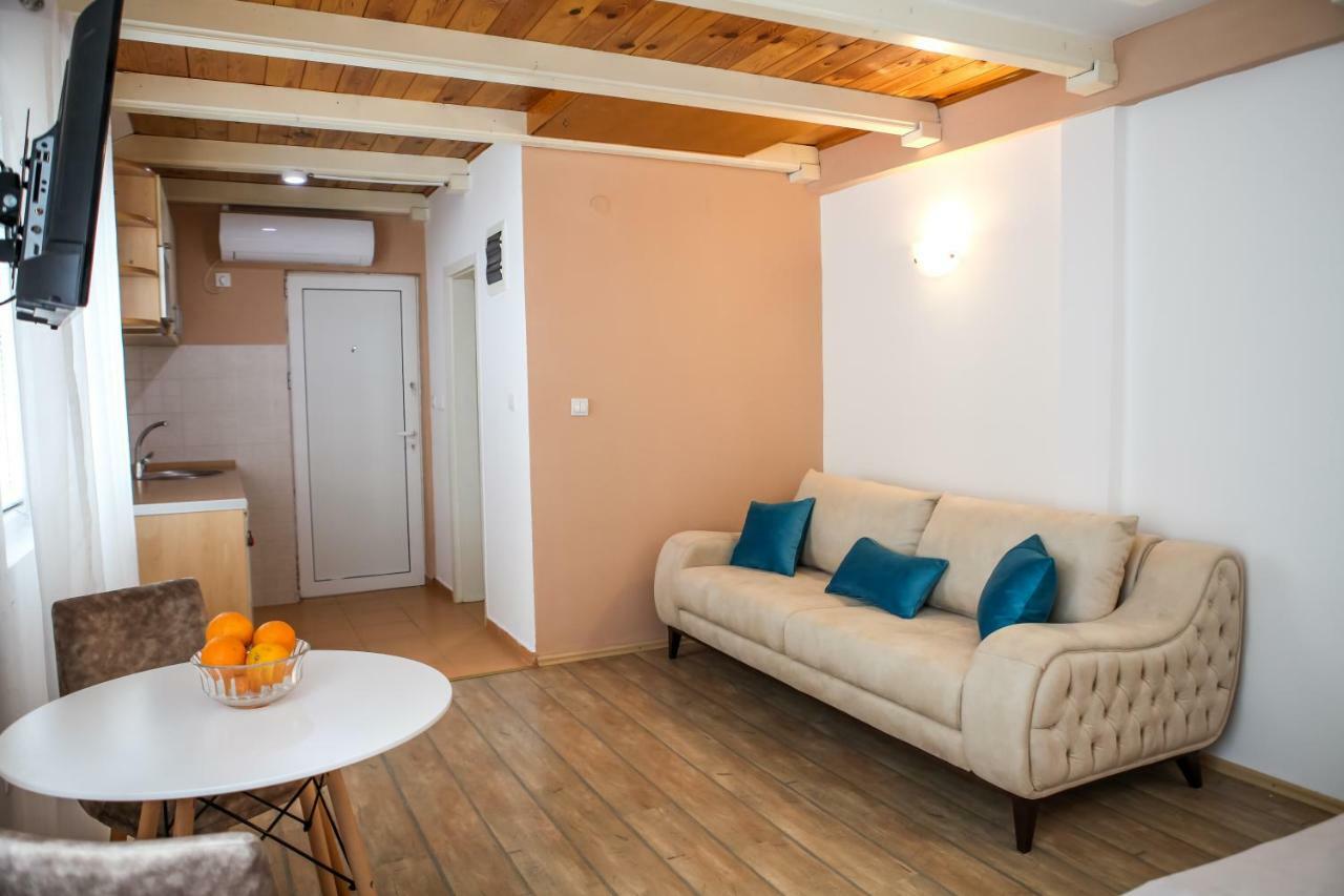 Sara Apartment Cetinje Exterior foto